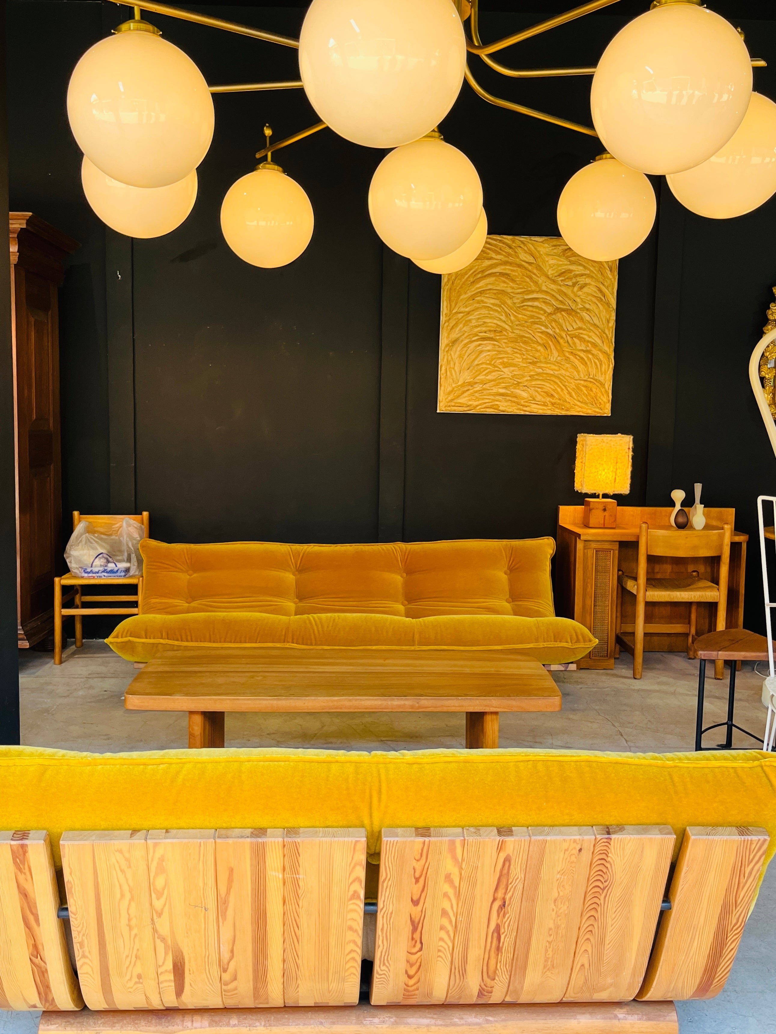 Yellow, Yellow Everywhere - elsie green