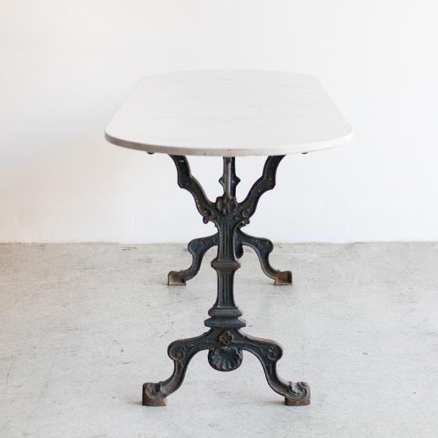 Oval Marble Bistro Table with Shell Base - elsie green