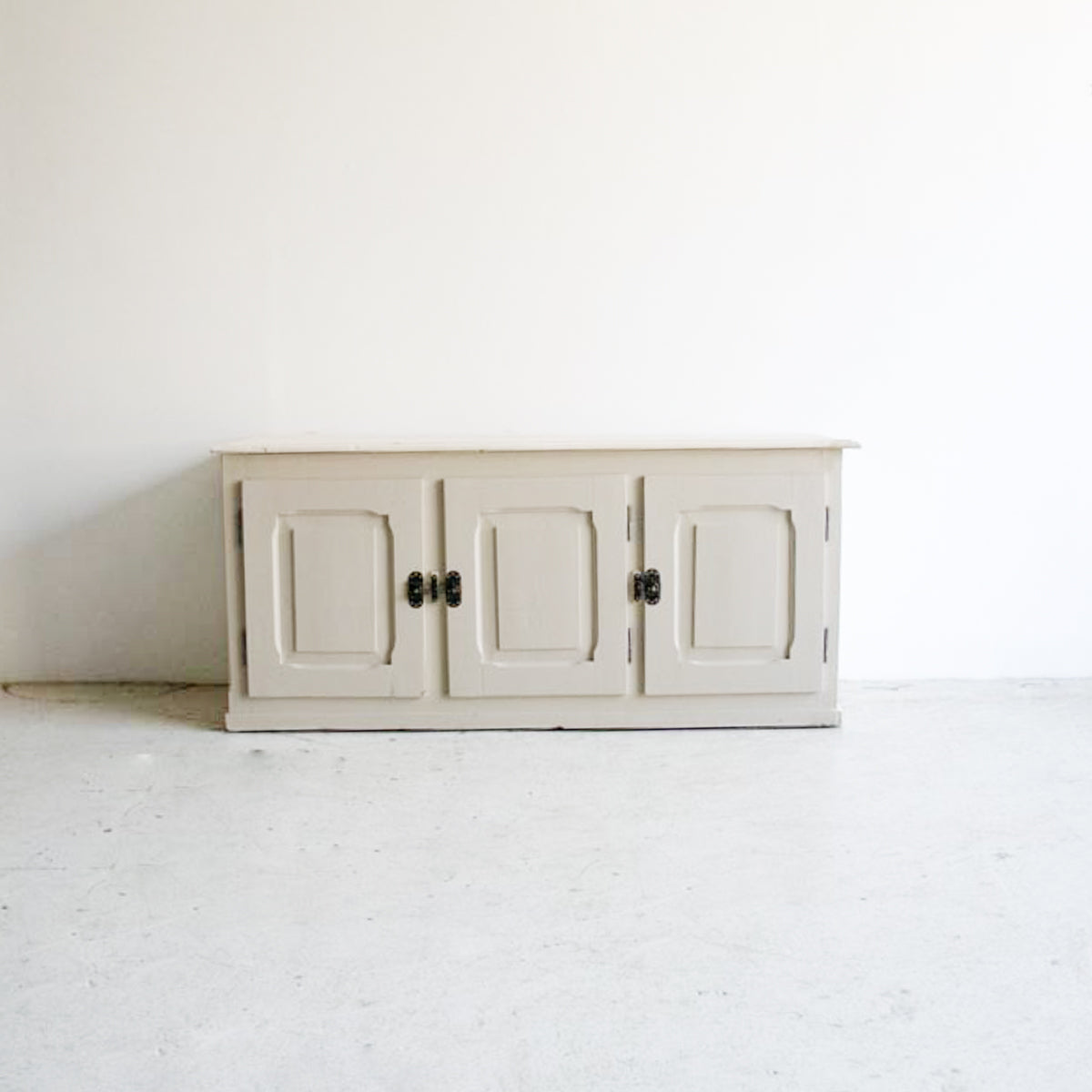 Camomille Low Cabinet - elsie green