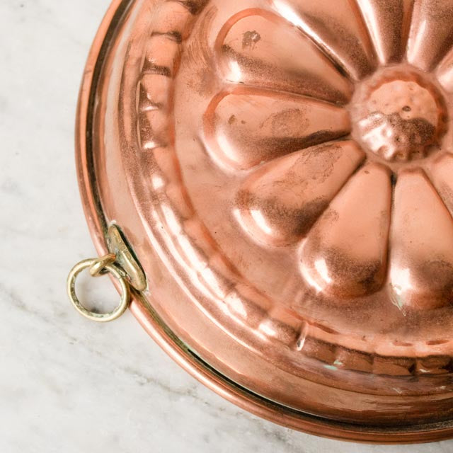 Vintage Copper Mold - elsie green