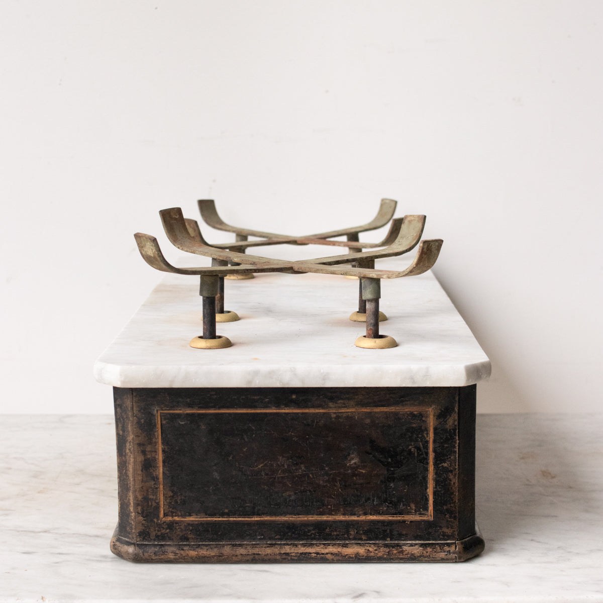 Napoleon III Scale with Brass Balancing Plates - elsie green