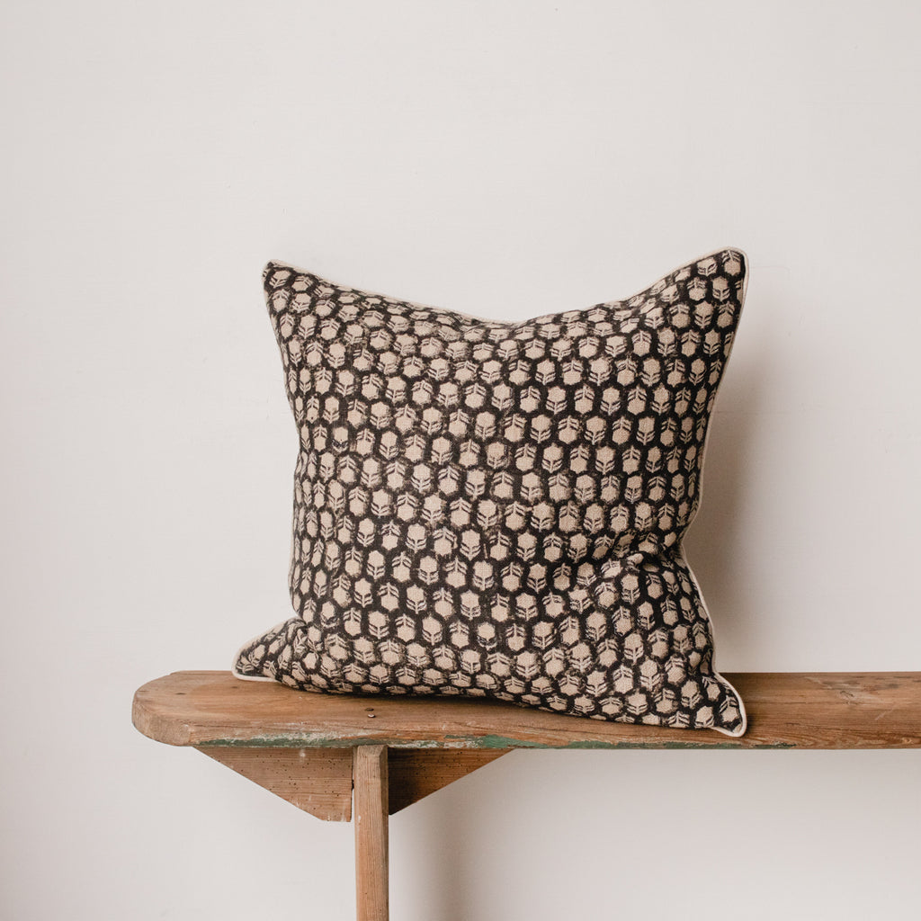 Pillows & Throws – elsie green