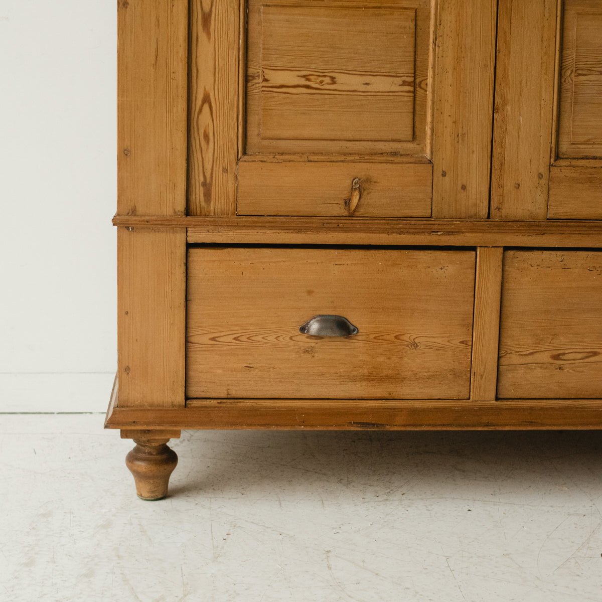 Antique Fitted Wardrobe - elsie green - Furniture