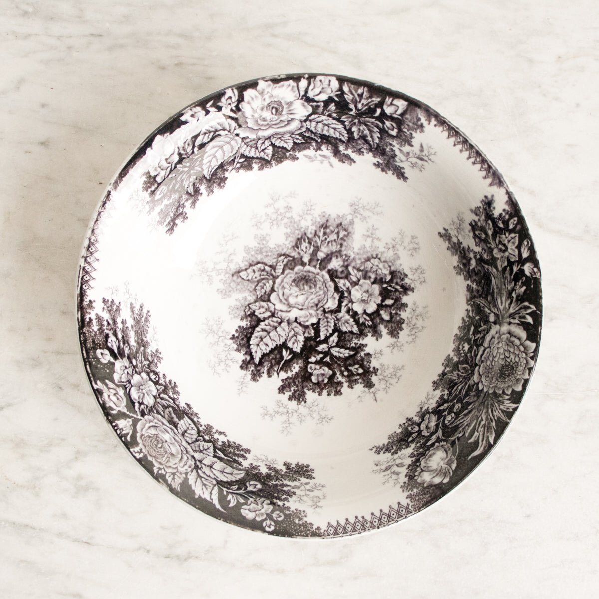 Antique Flow Black Serving Bowl - elsie green - The French Kitchen
