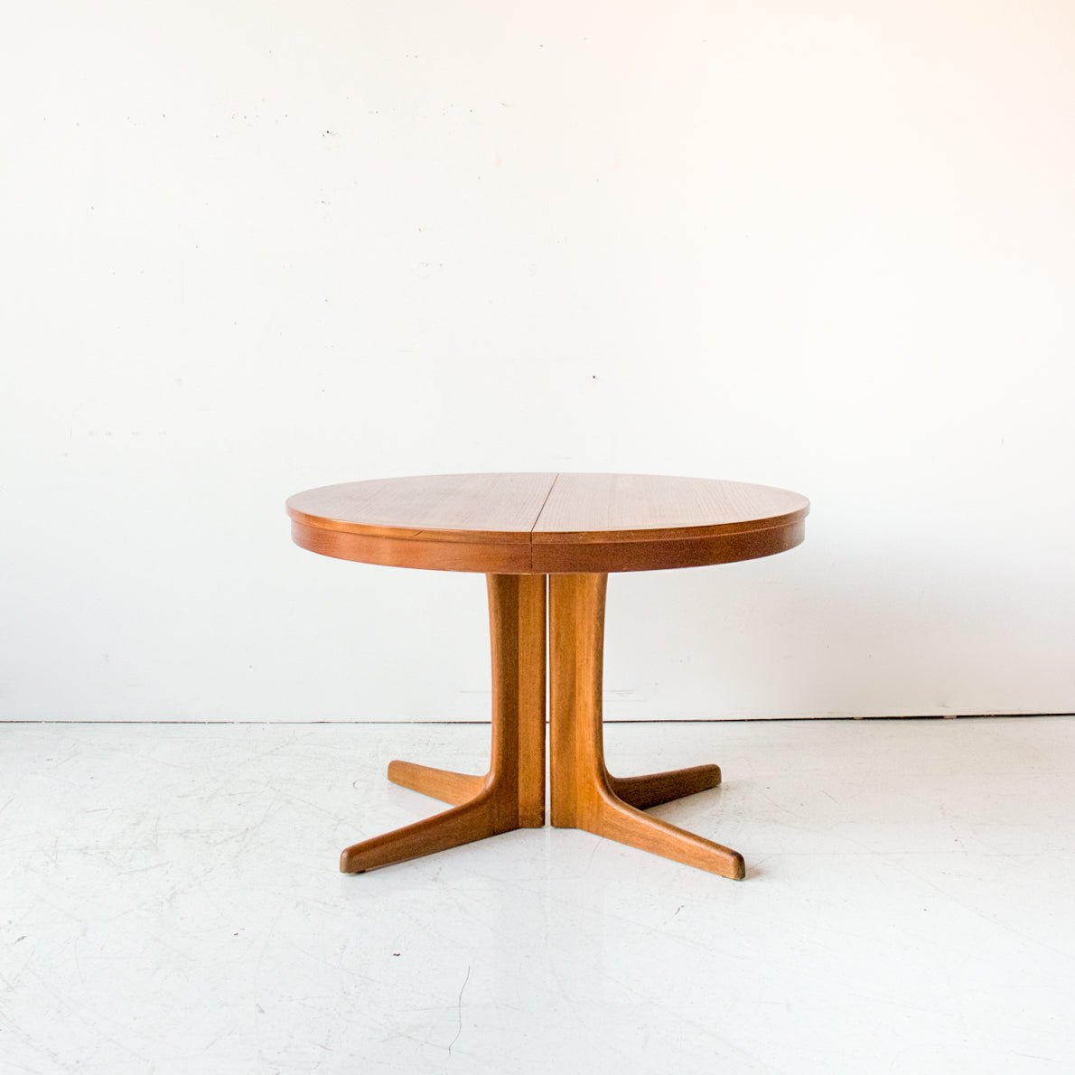 Baumann France Extending Dining Table - elsie green - furniture