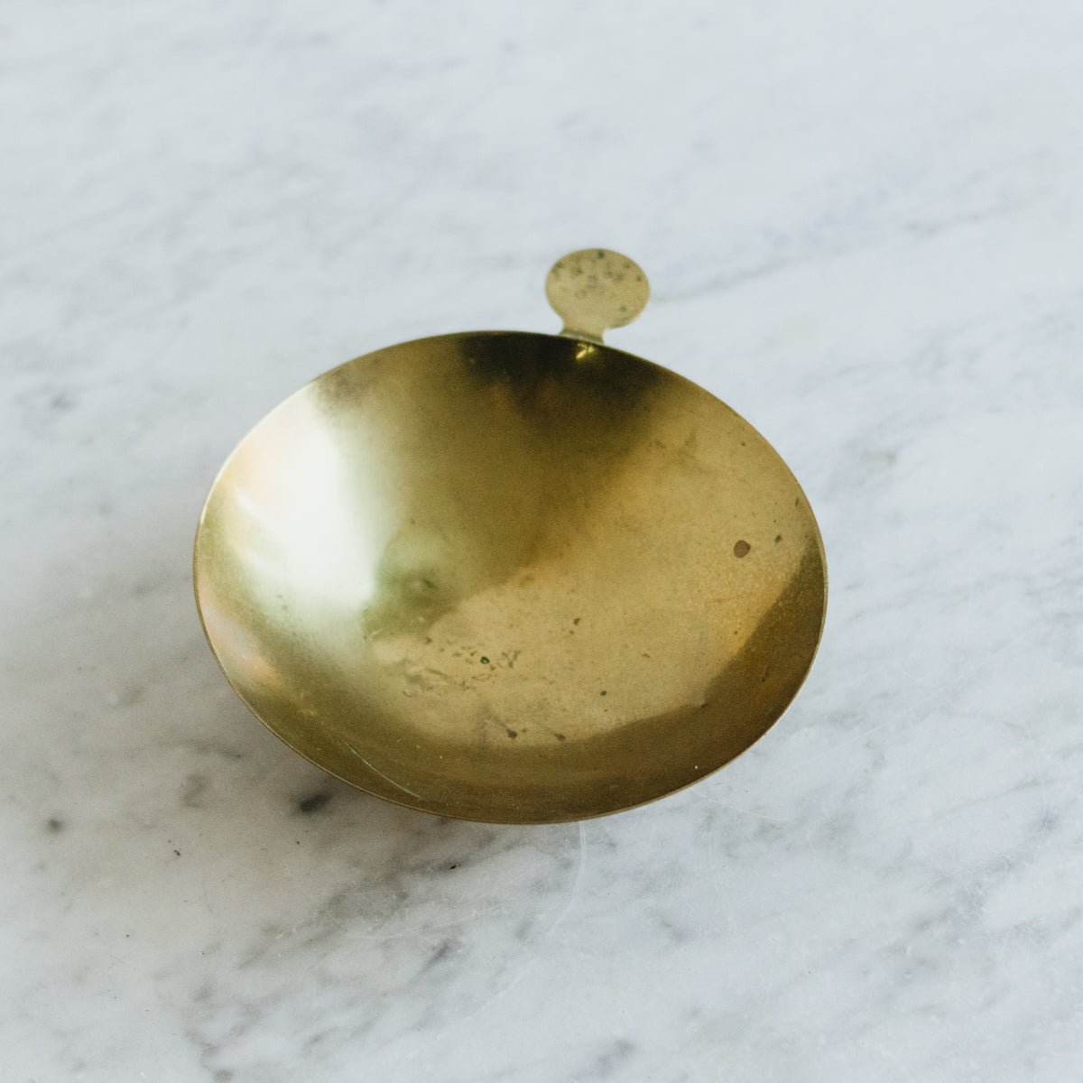 Brass Balancing Plate with 14 Petite Shell Spoons - elsie green - The French Kitchen