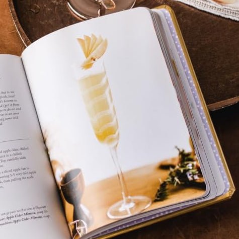 Bubbly | A Collection of Champagne and Sparkling Cocktails - elsie green - decor