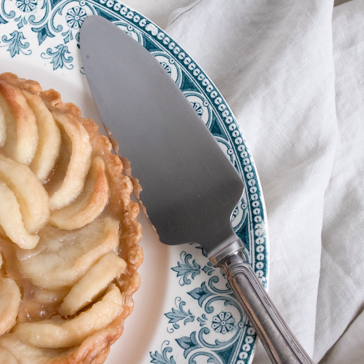 Christofle Cake Server - elsie green - The French Kitchen