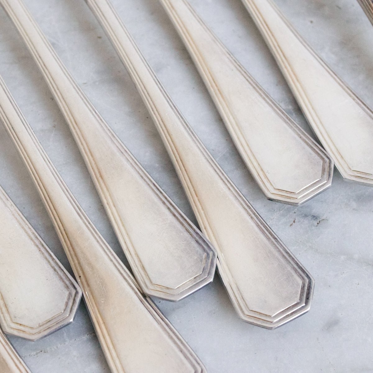 Christofle Fish Knife Set of 11 - elsie green - the french kitchen