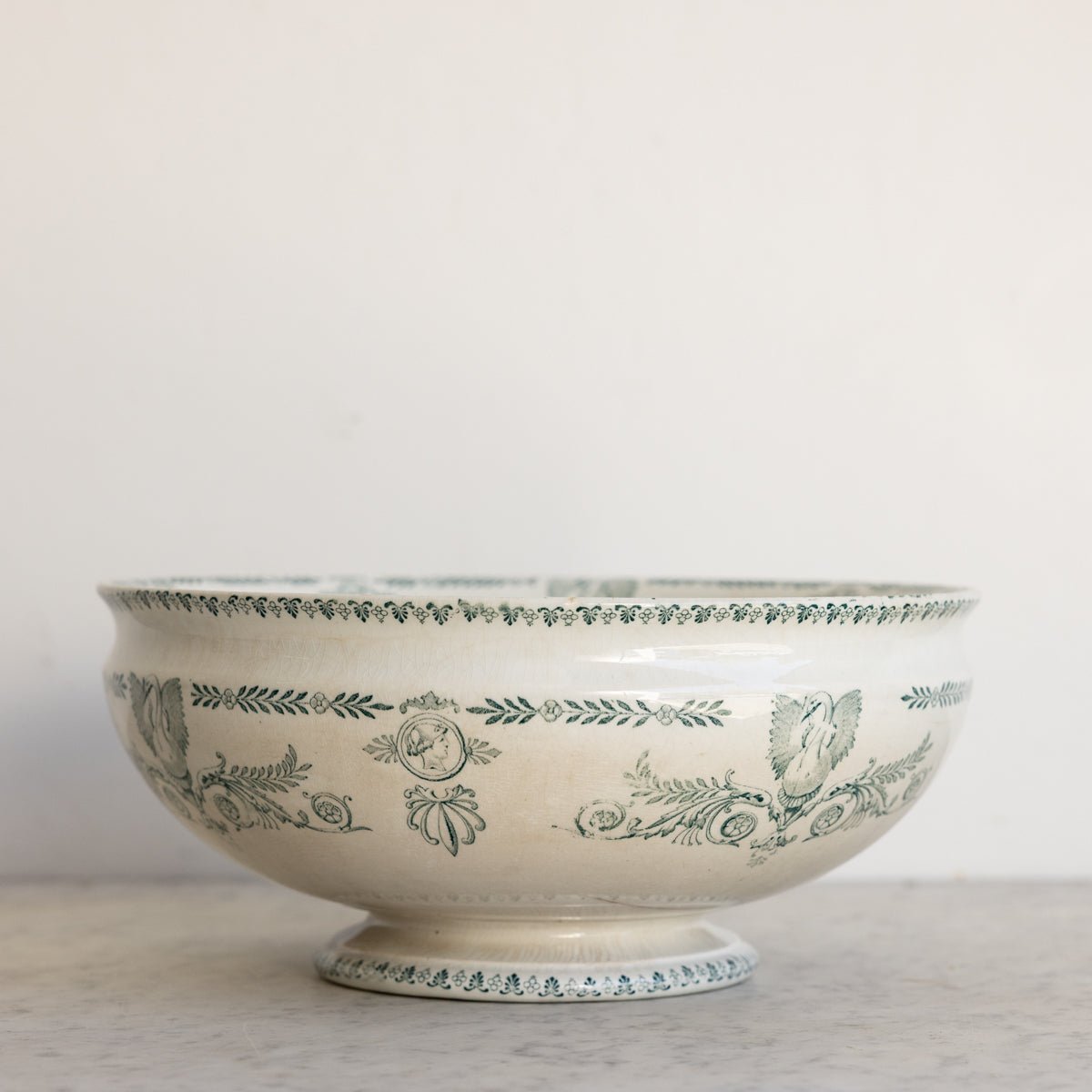 Compeigne Transferware Serving Bowl - elsie green - the french kitchen