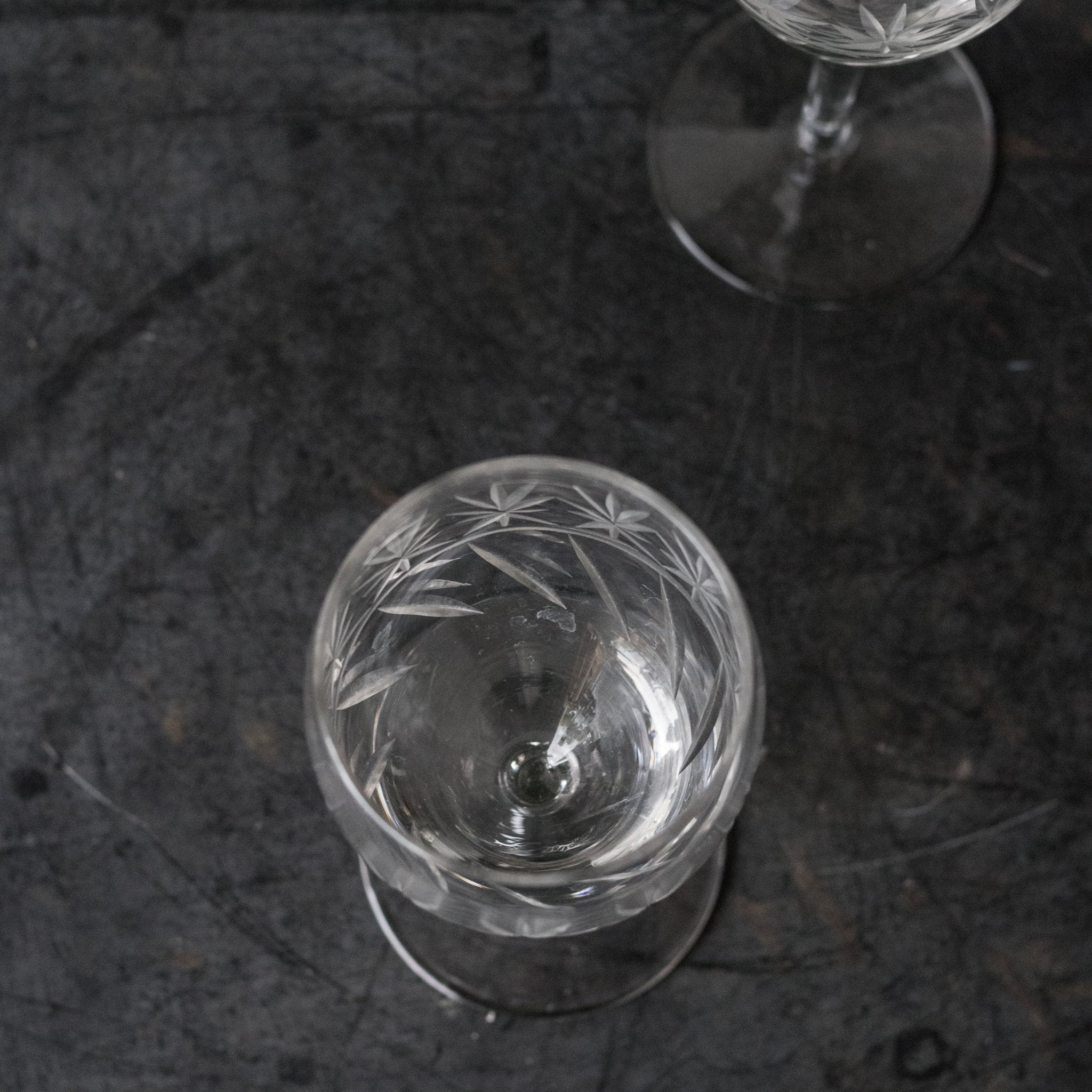 Cut Crystal Wine Glass Set of 4 - elsie green - the french kitchen