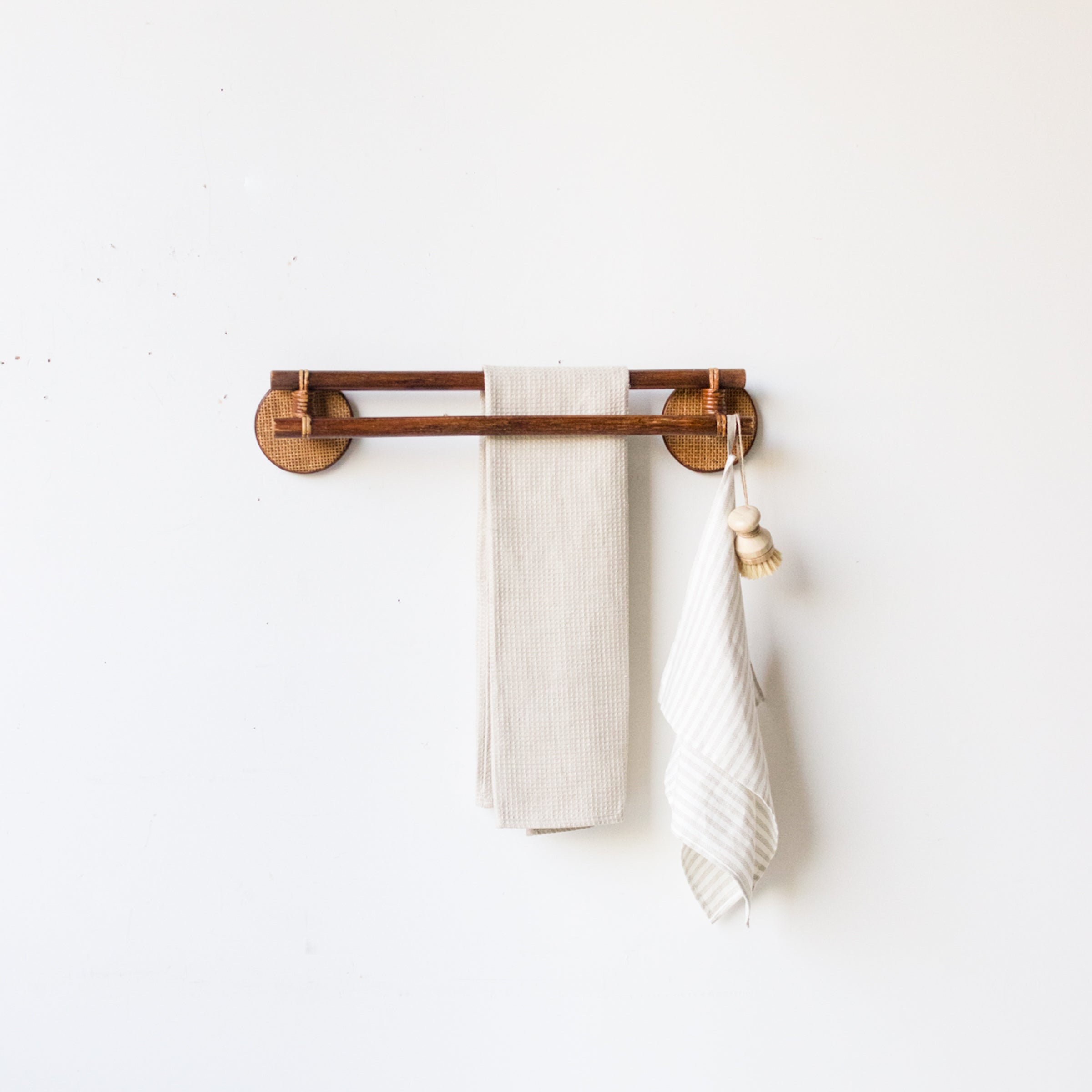 Bamboo Towel Rack - elsie green