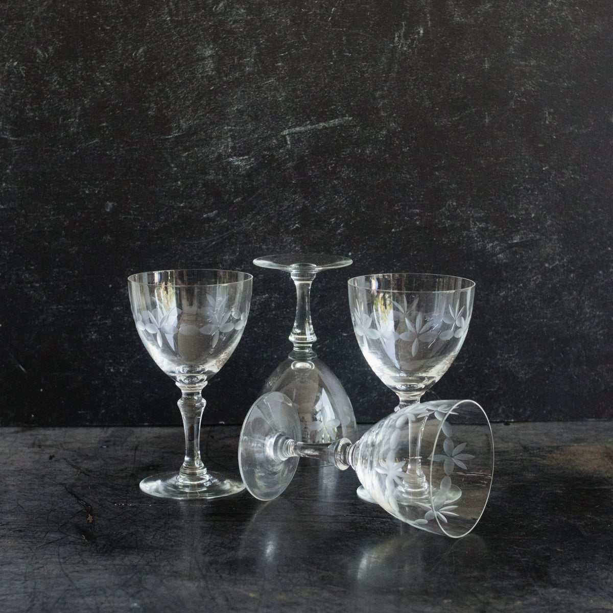 Etched Crystal Wine Glass Set of 8 - elsie green - the french kitchen