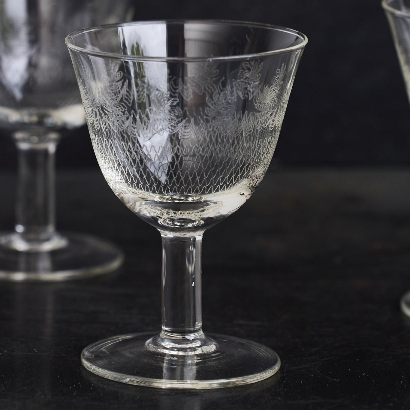 Etched Wine Glass Set of 4 - elsie green - the french kitchen
