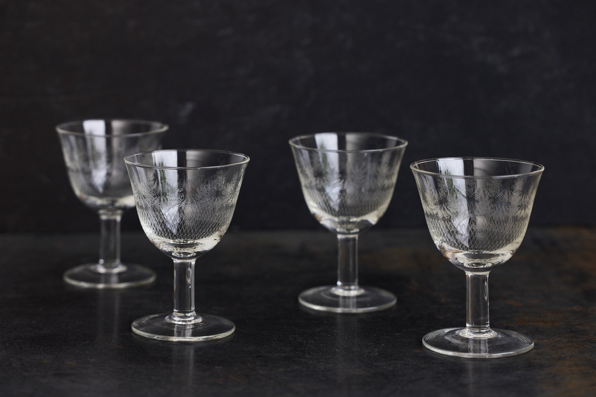 Etched Wine Glass Set of 4 - elsie green - the french kitchen