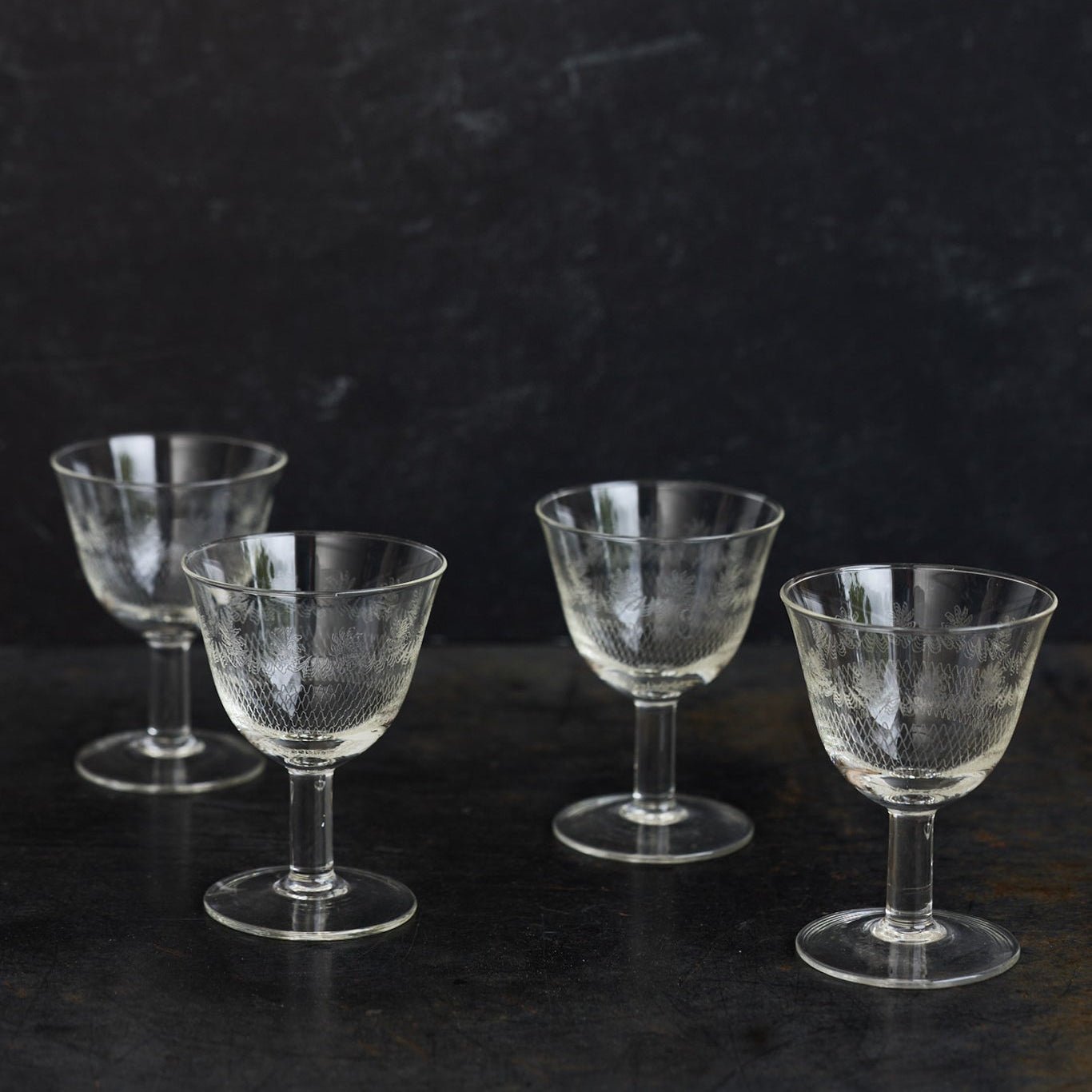 Etched Wine Glass Set of 4 - elsie green - the french kitchen