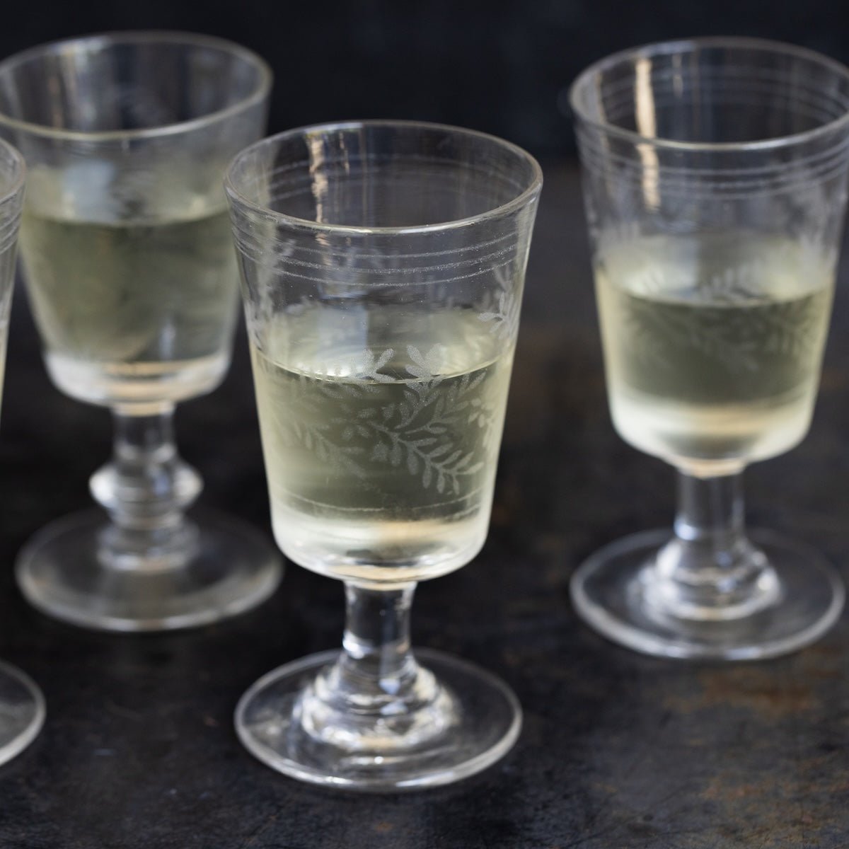 Etched Wine Glass Set of 5 - elsie green - the french kitchen