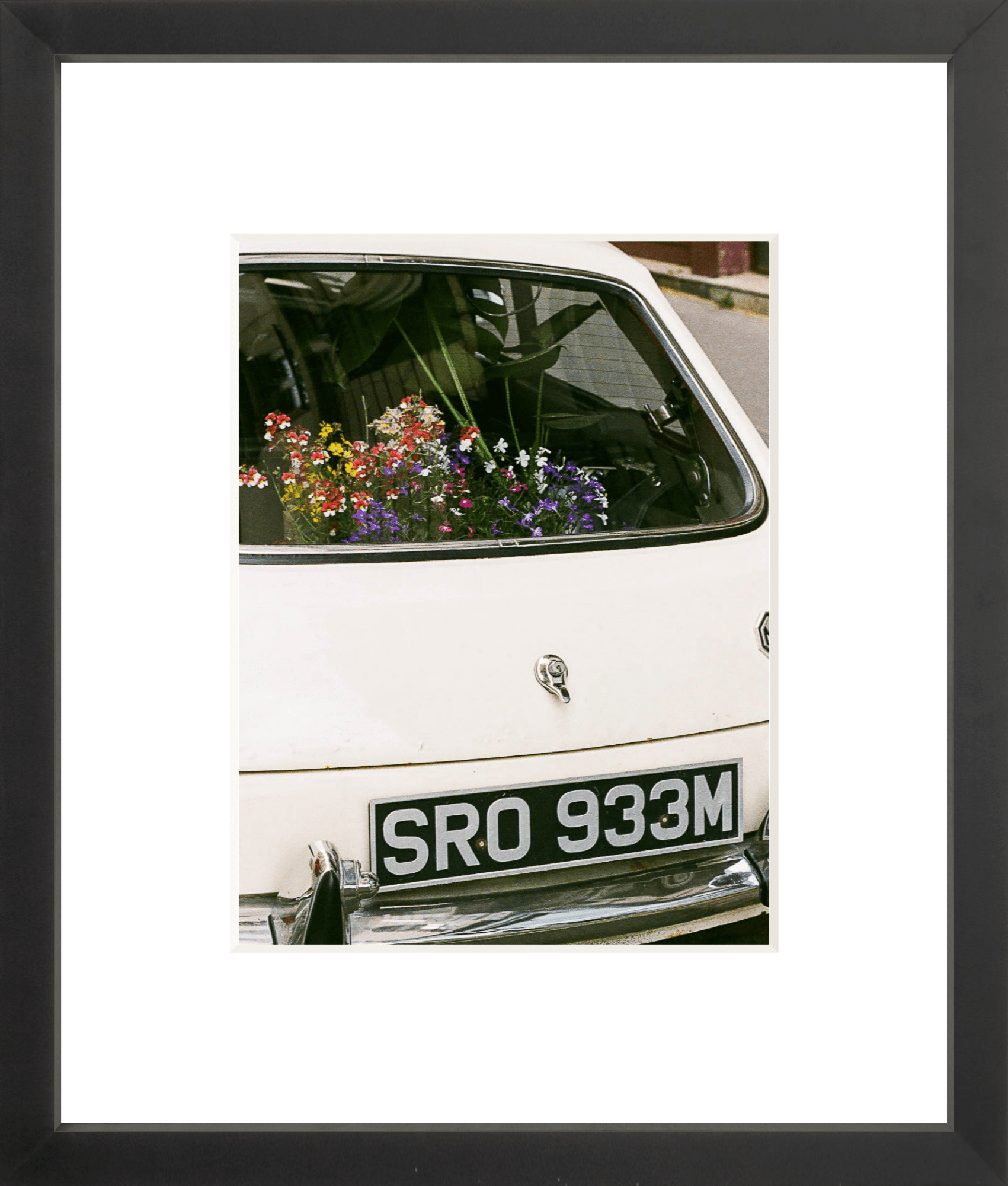 Fleurs à Emporter Printed Photograph - elsie green - Art