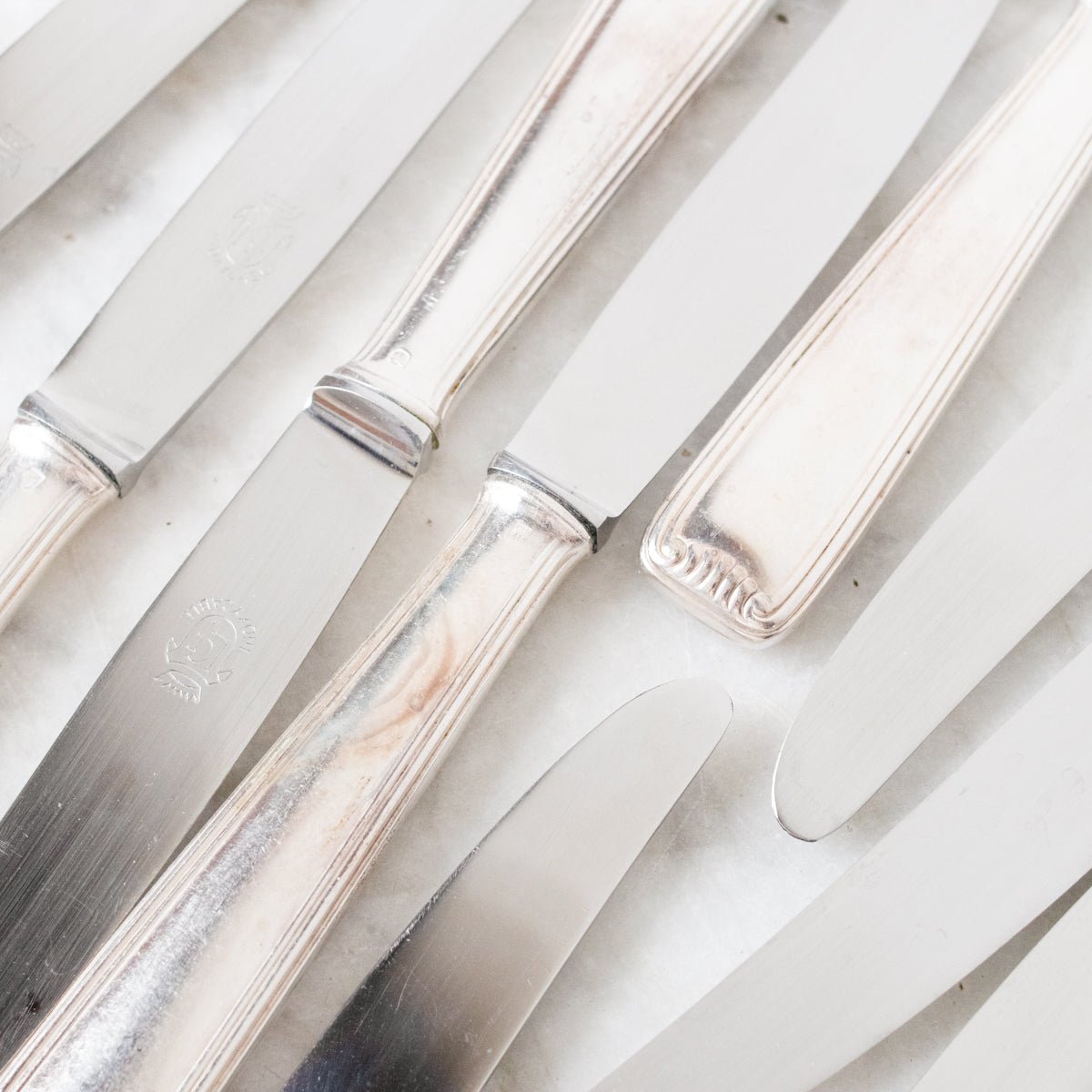 French Butter Knife Matched Set Of 12 - elsie green - The French Kitchen