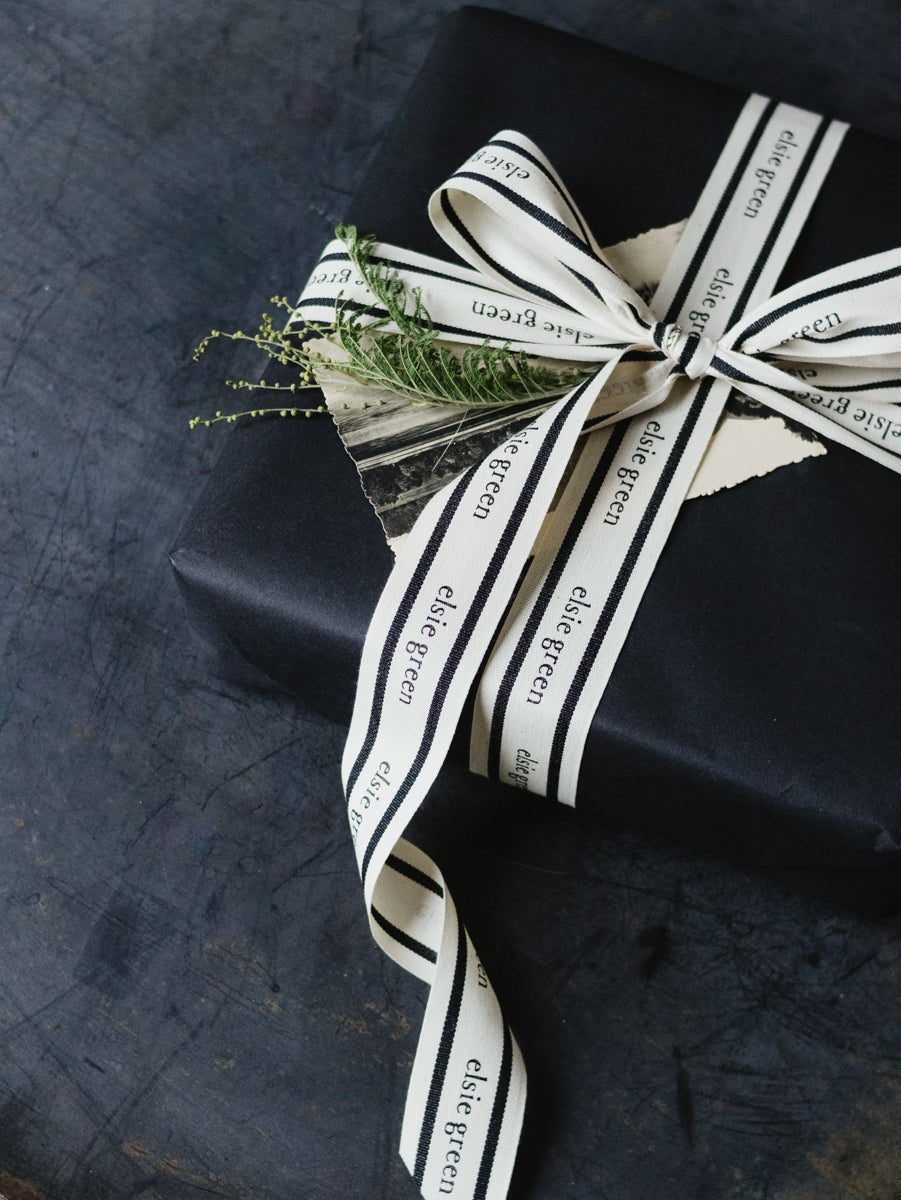 Gift Wrap - elsie green - Decor