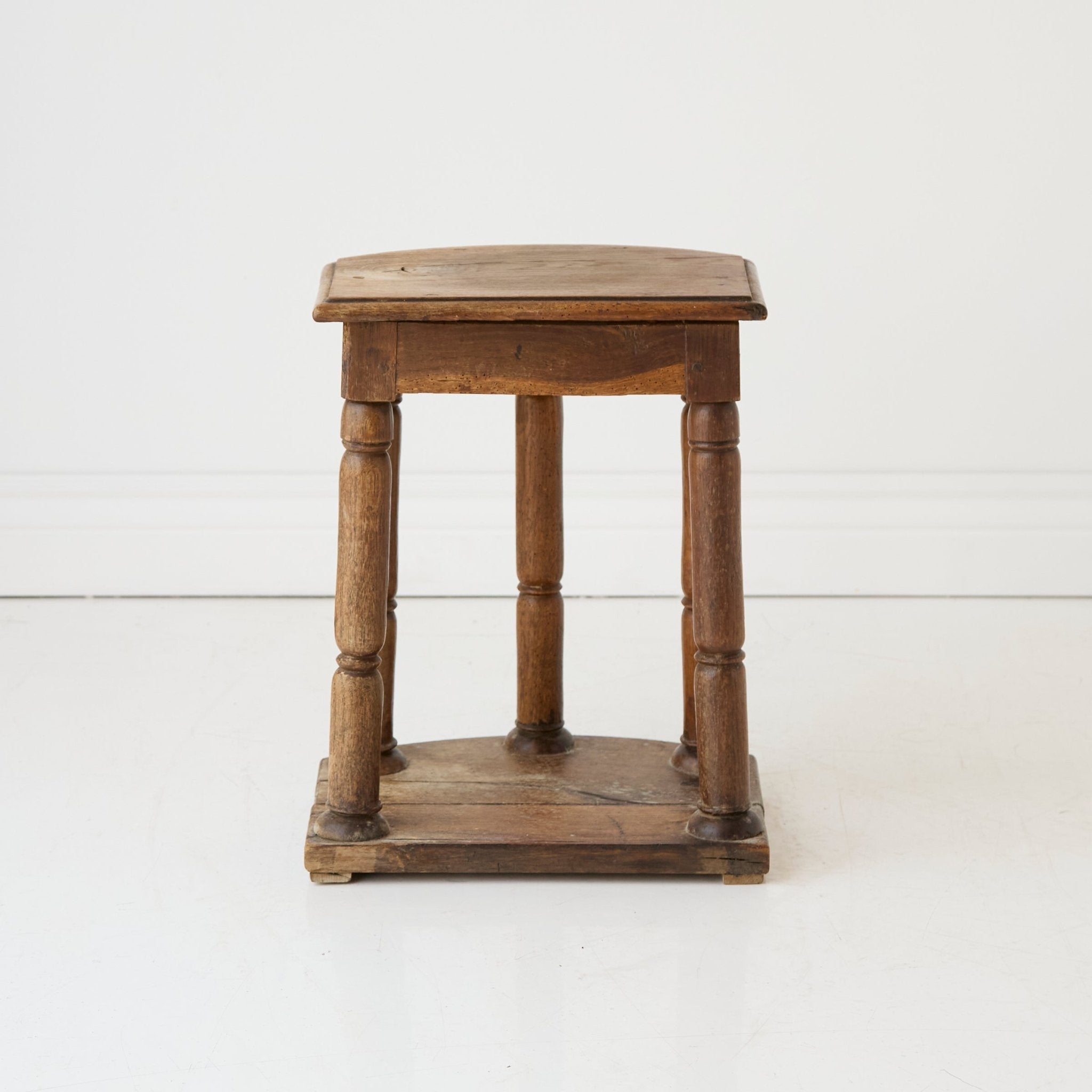 La Table de Chaintre Side Table - elsie green - furniture