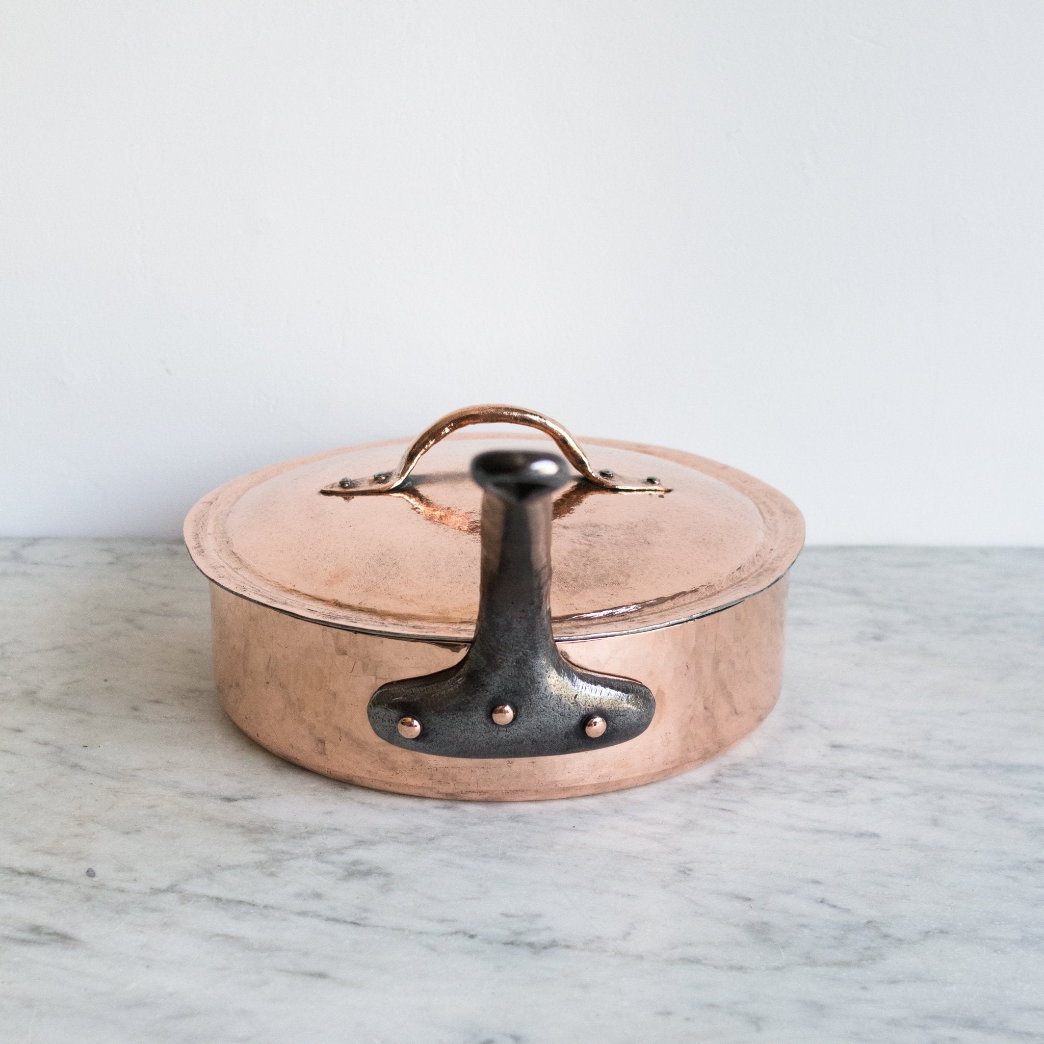 Large Copper Saucier with Lid - elsie green - the french kitchen