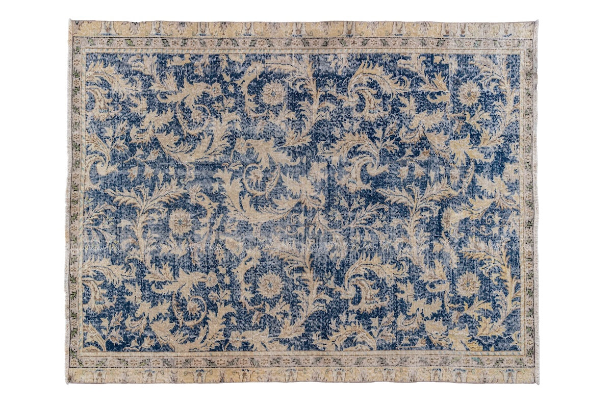 Le Moule Vintage Rug | 5'1" x 7'5 - elsie green