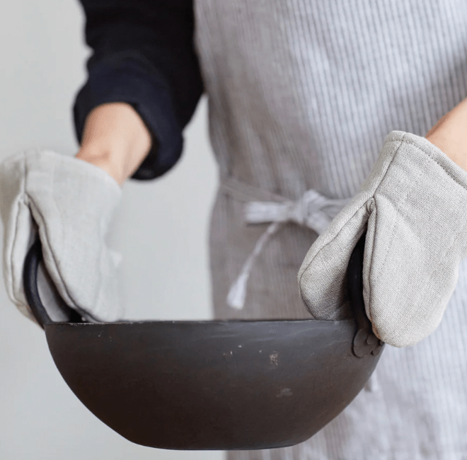 Linen Oven Mitt - elsie green - Textiles