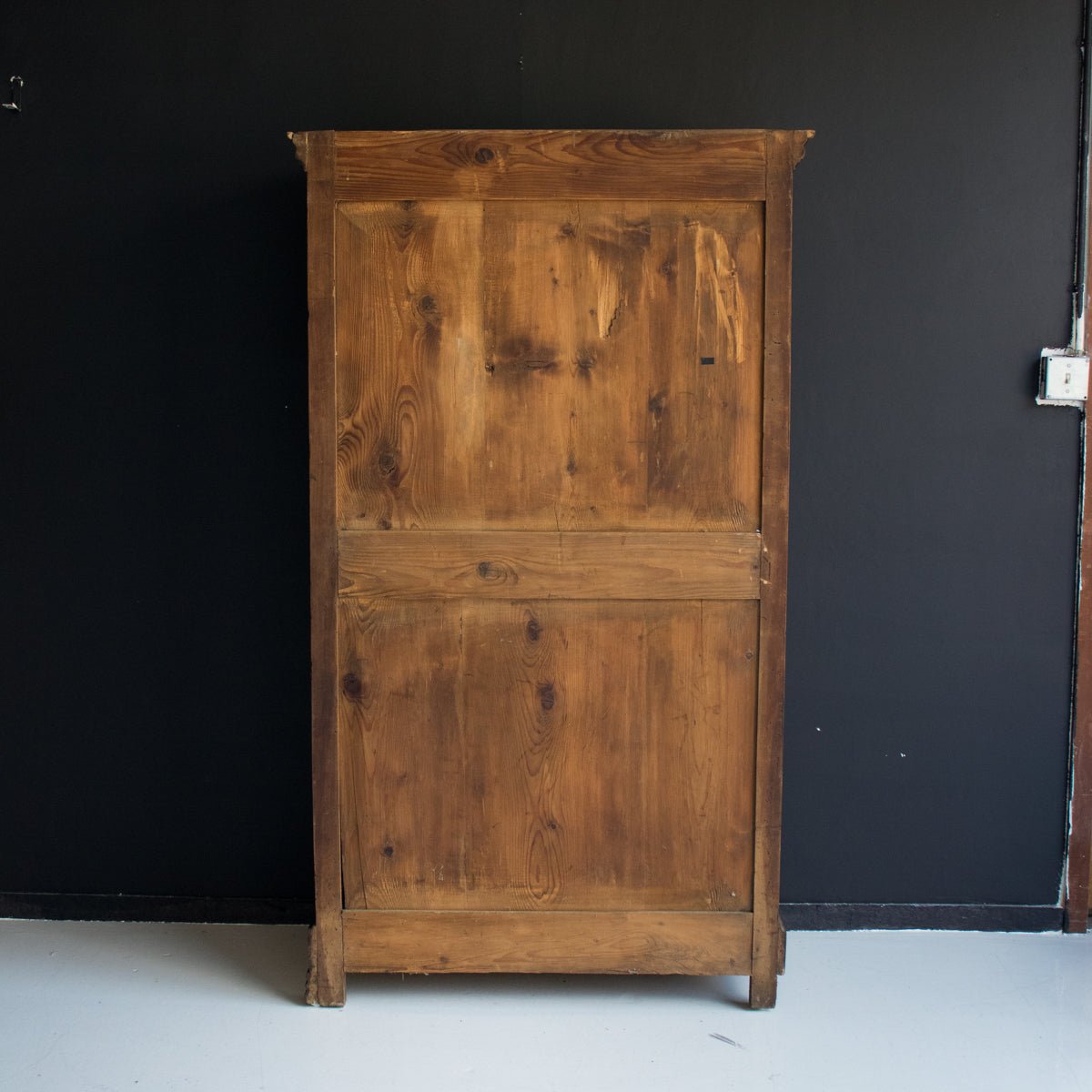 Louis Philippe Burlwood Vitrine - elsie green - furniture
