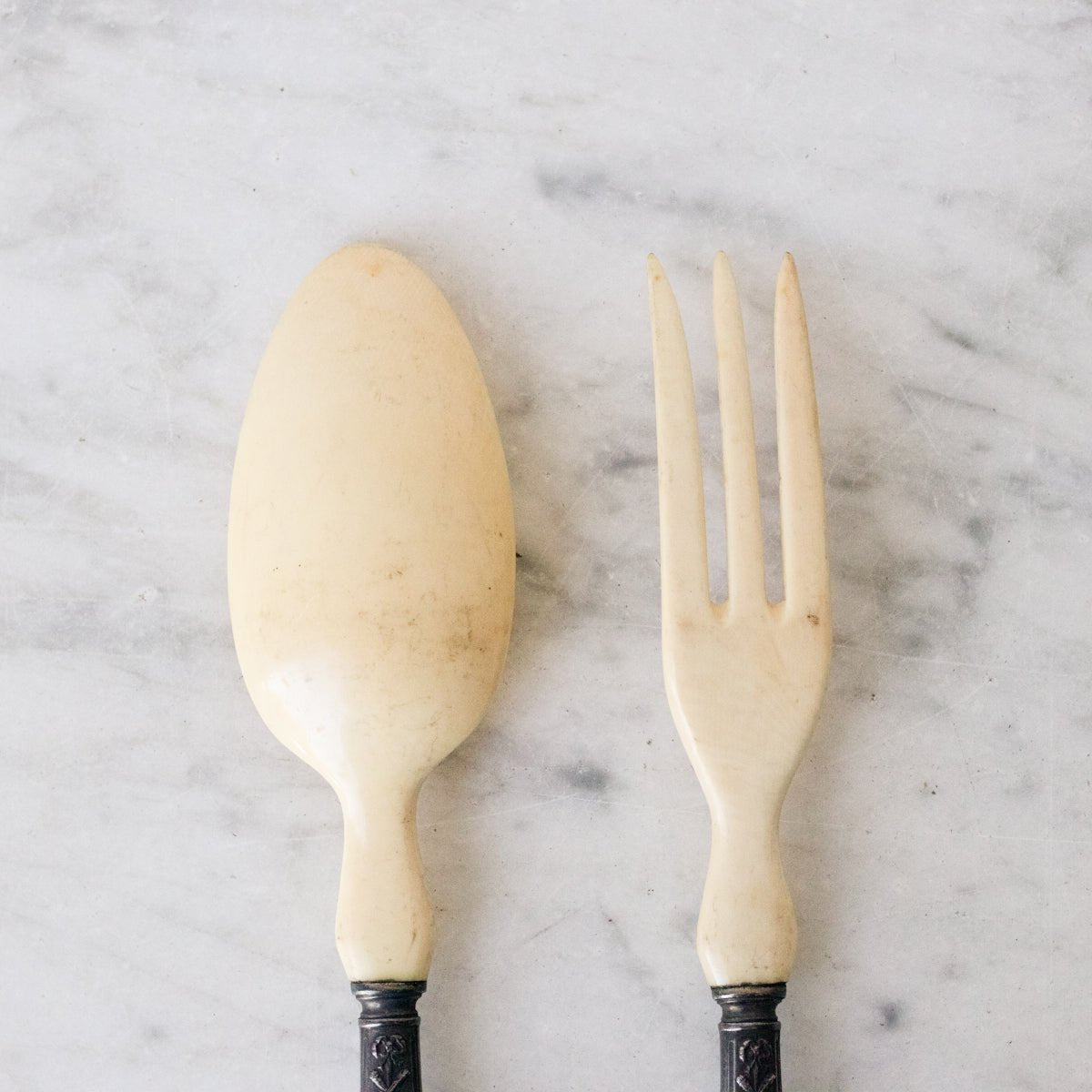 Monogrammed Bone Serving Set - Pair - elsie green - The French Kitchen