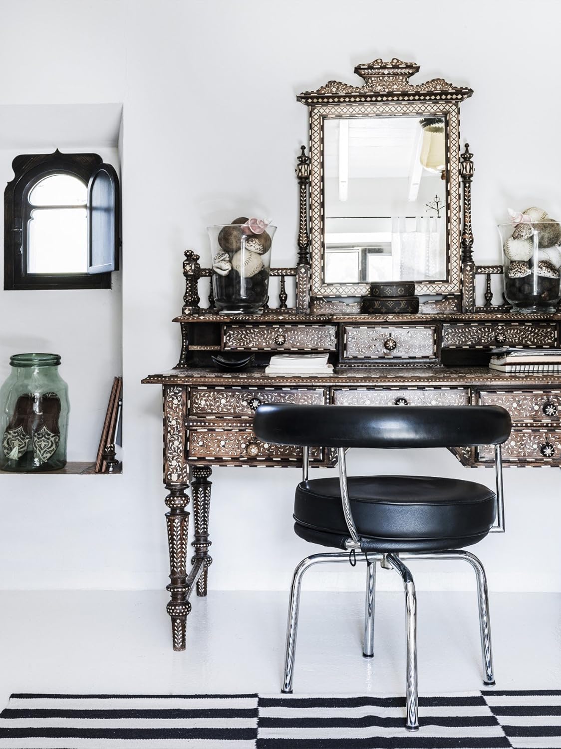 Move & Work - elsie green - Decor