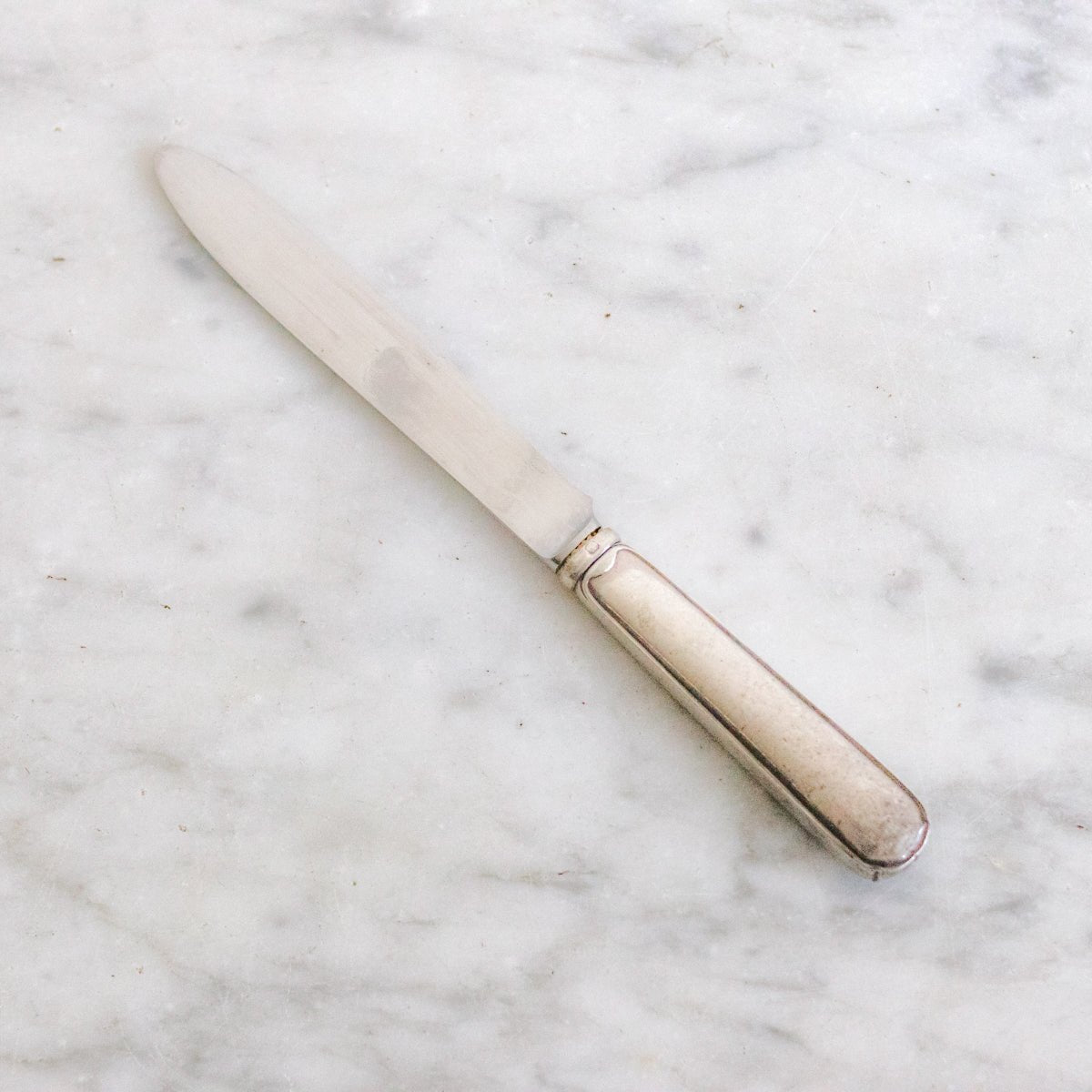Pair of Hotel Butter Knives - elsie green - the french kitchen