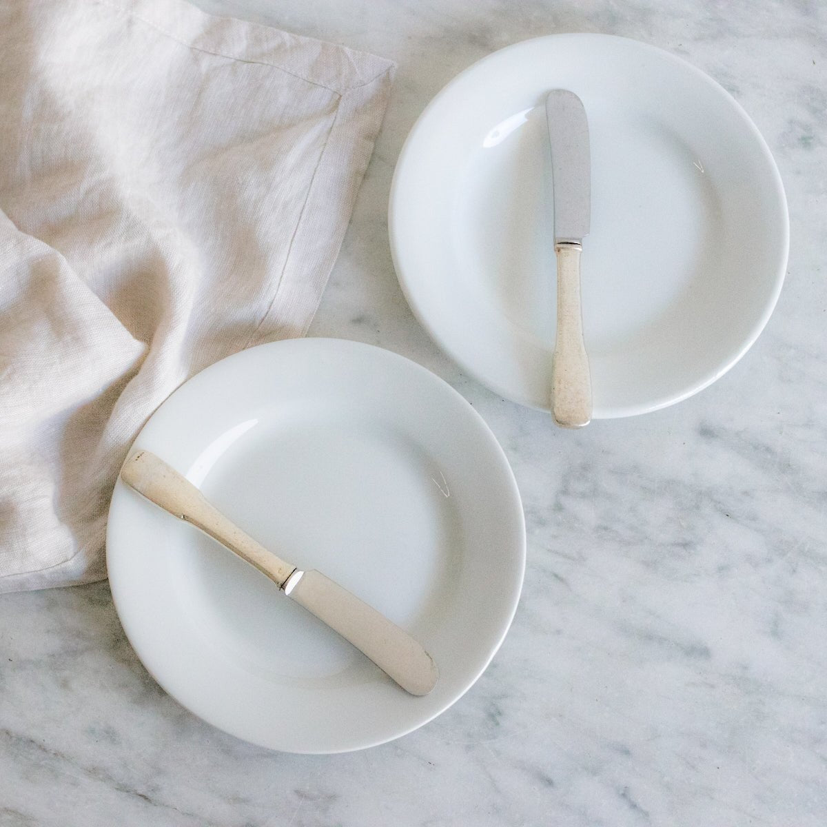 Pair of Porcelain Plates with Hotel Silver Spreaders - elsie green - the french kitchen