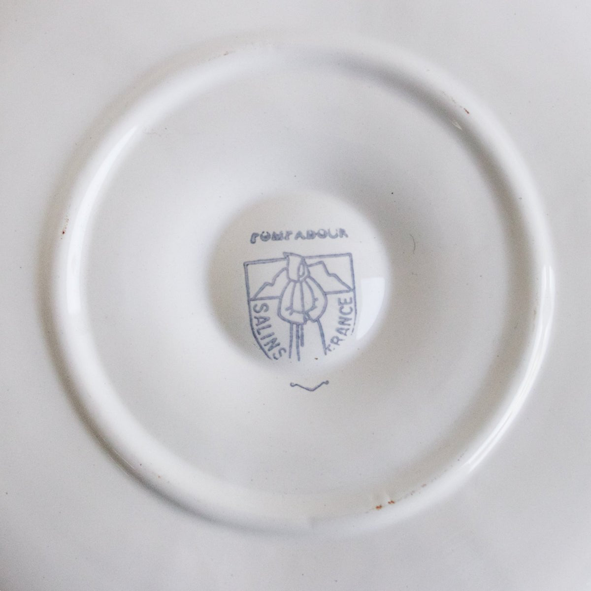 Pair of Vintage Oyster Plates No. 950 - elsie green - The French Kitchen