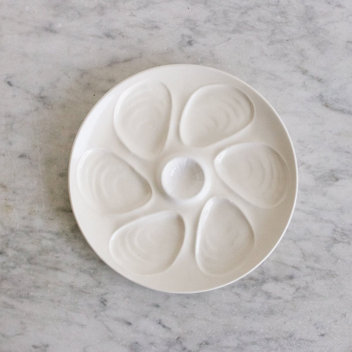 Pair of Vintage Oyster Plates No. 950 - elsie green - The French Kitchen