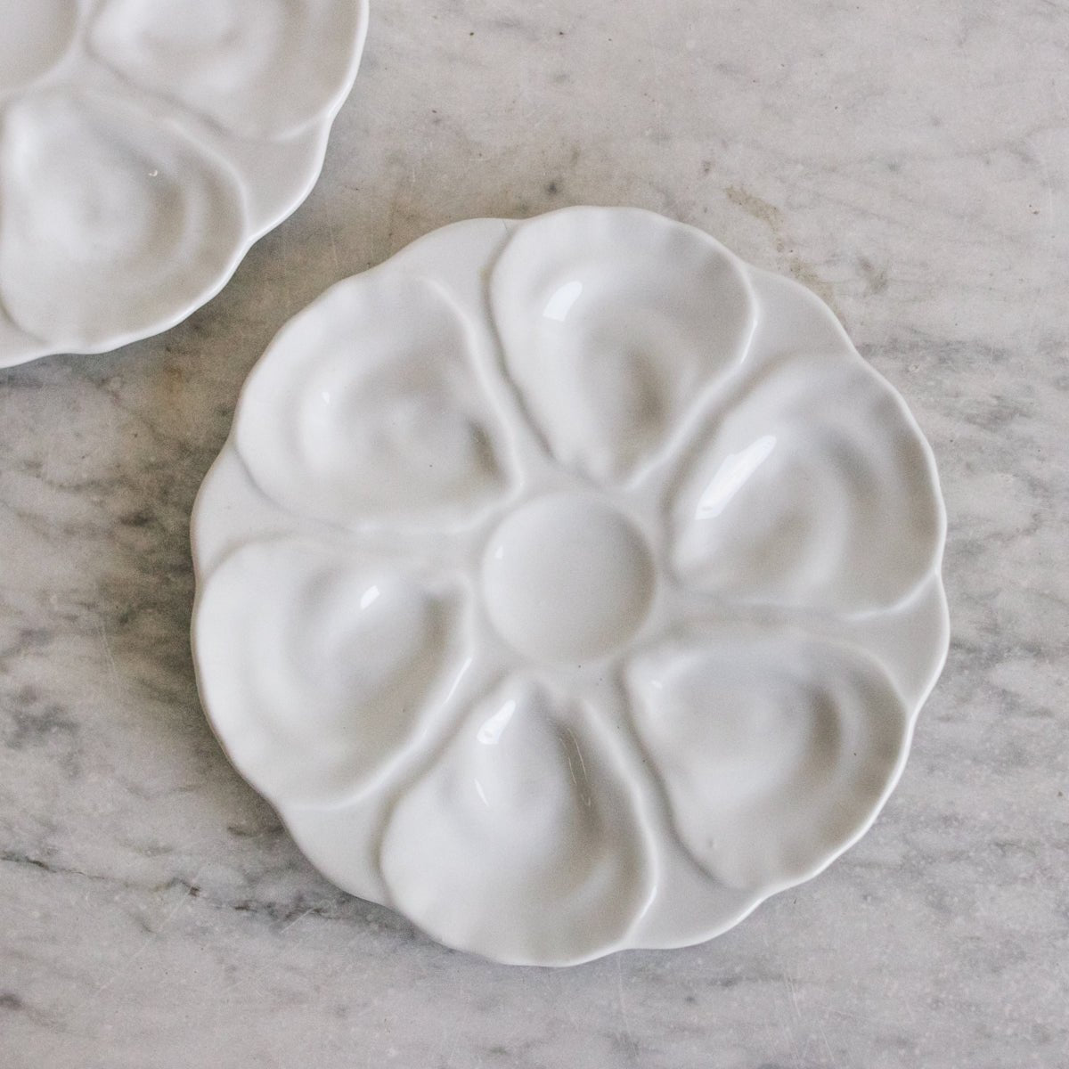 Pair of Vintage Oyster Plates No. 959 - elsie green - The French Kitchen