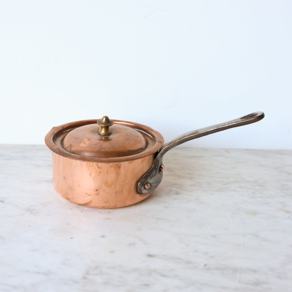 Petite Copper Pot with Lid - elsie green - the french kitchen