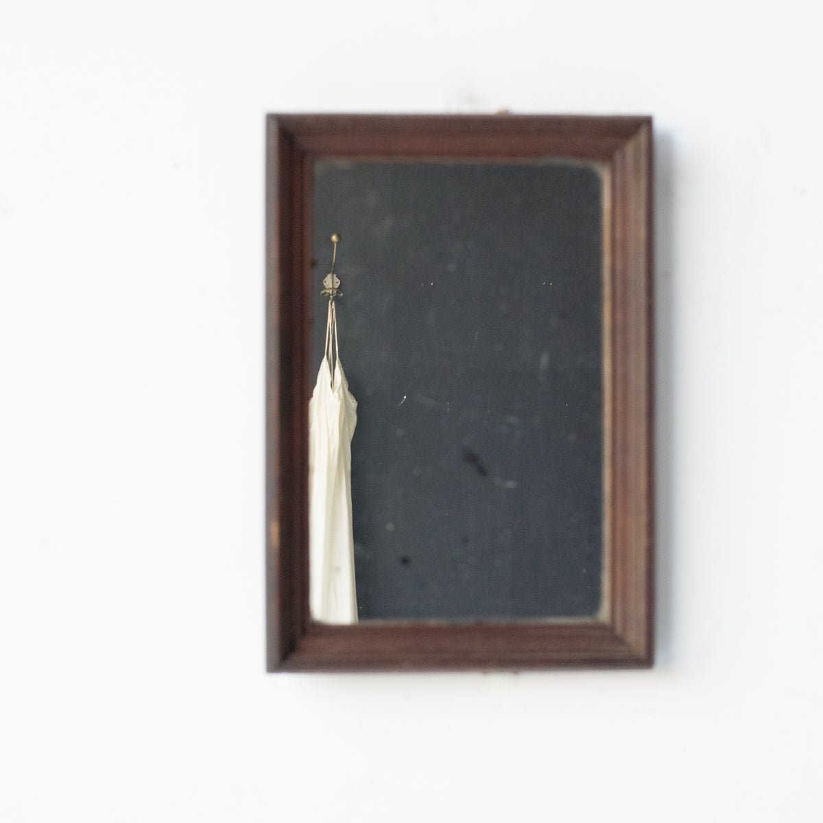 Petite Mirror - elsie green - Decor