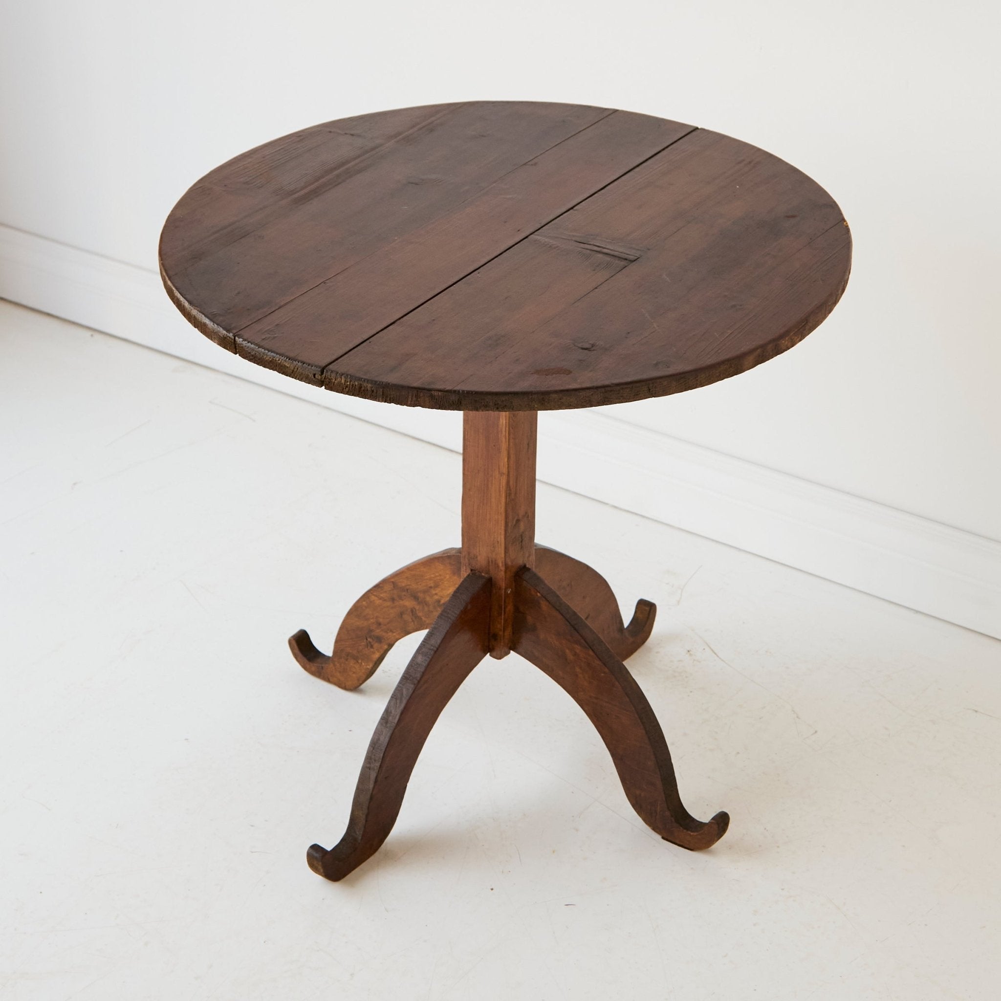 Petite Pedestal Side Table - elsie green - furniture