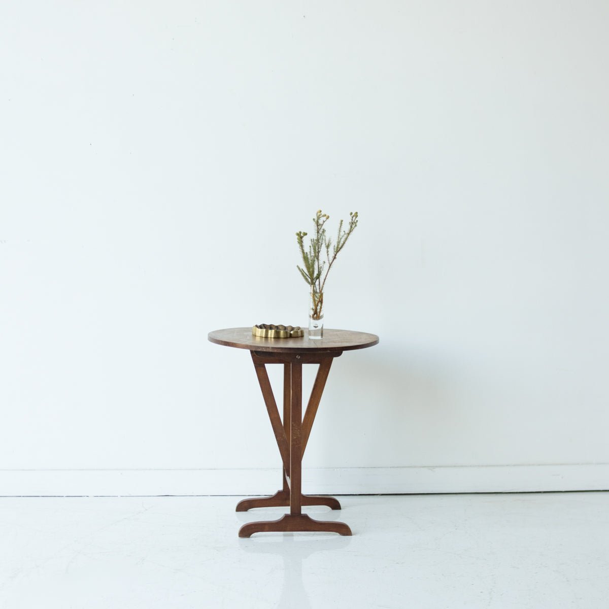 Petite Tilt - top Accent Table - elsie green - furniture