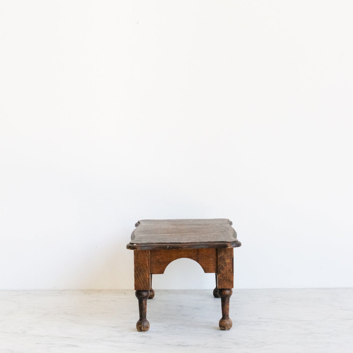 Petite Turned Leg Stool - elsie green - Furniture
