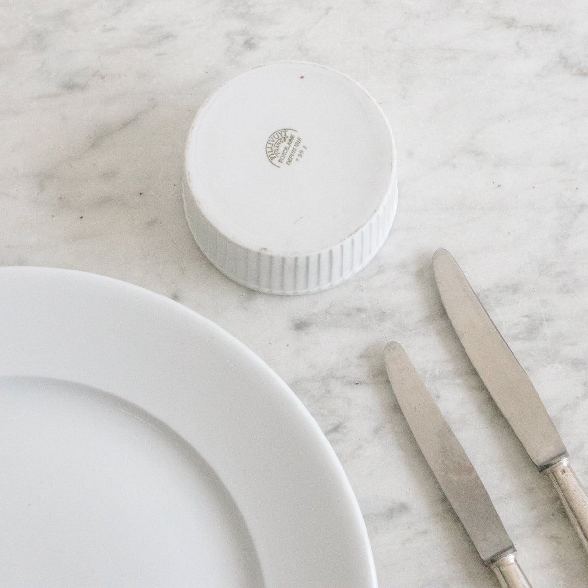 Pillivuyt Platter and Ramekin with Pair of Knives - elsie green - the french kitchen