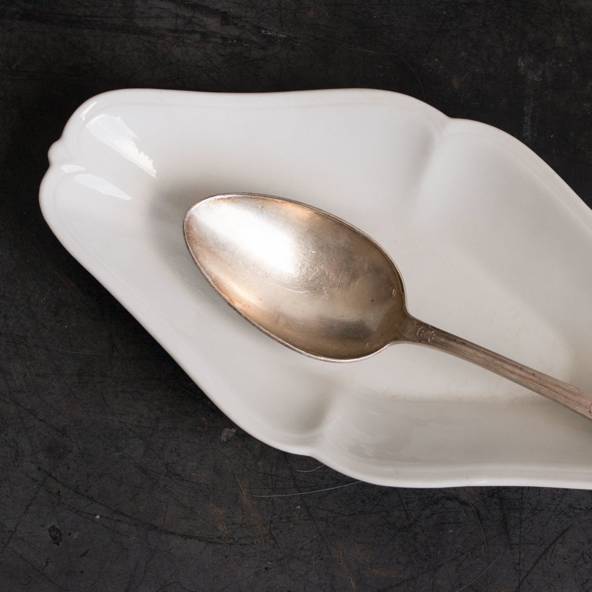 Porcelain Spoon Rest - elsie green - The French Kitchen