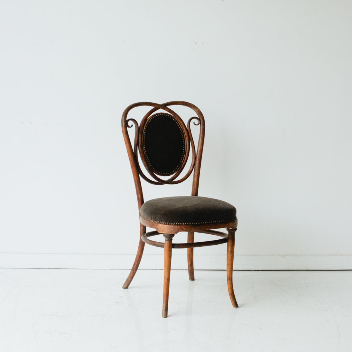 Rare Thonet No. 22 Dining Chair - elsie green - furniture