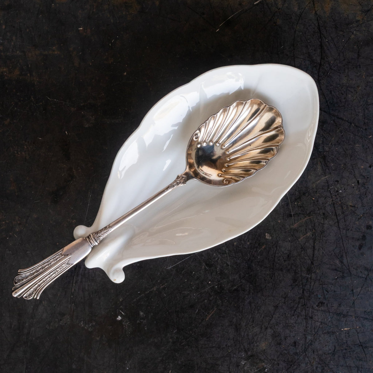 Shell Serving Spoon and Leaf Spoon Rest - elsie green - the french kitchen