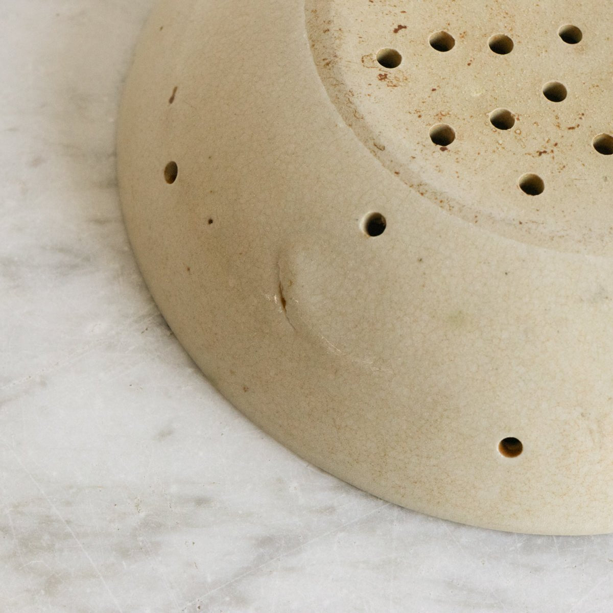Stoneware Berry Bowl - elsie green - the french kitchen