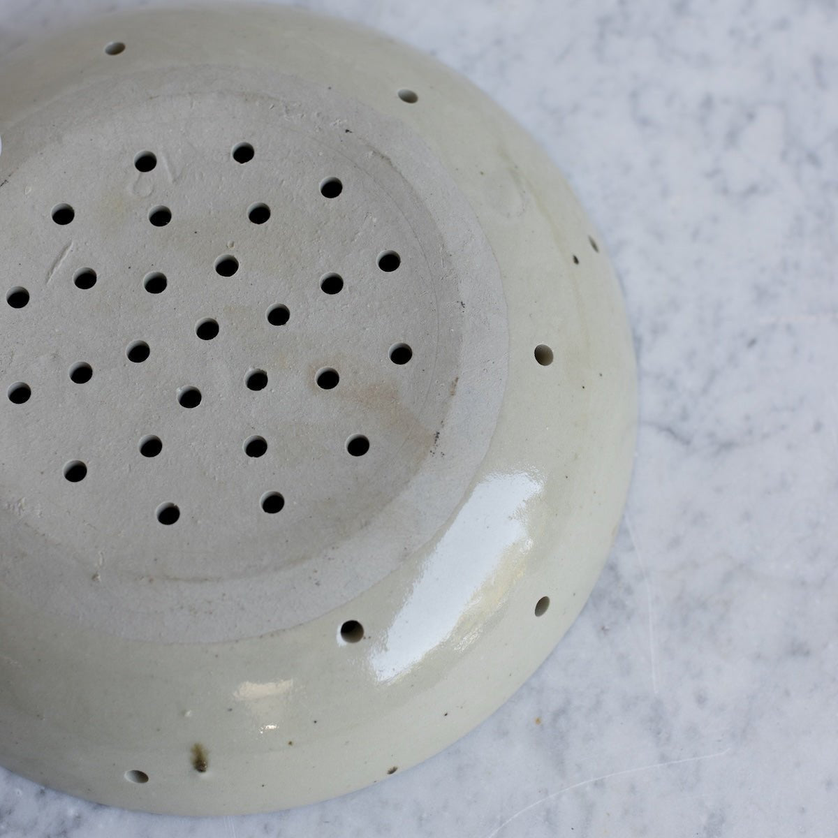 Stoneware Berry Bowl - elsie green - the french kitchen