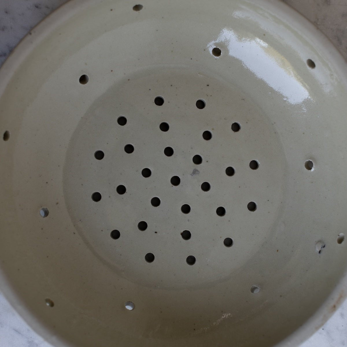 Stoneware Berry Bowl - elsie green - the french kitchen