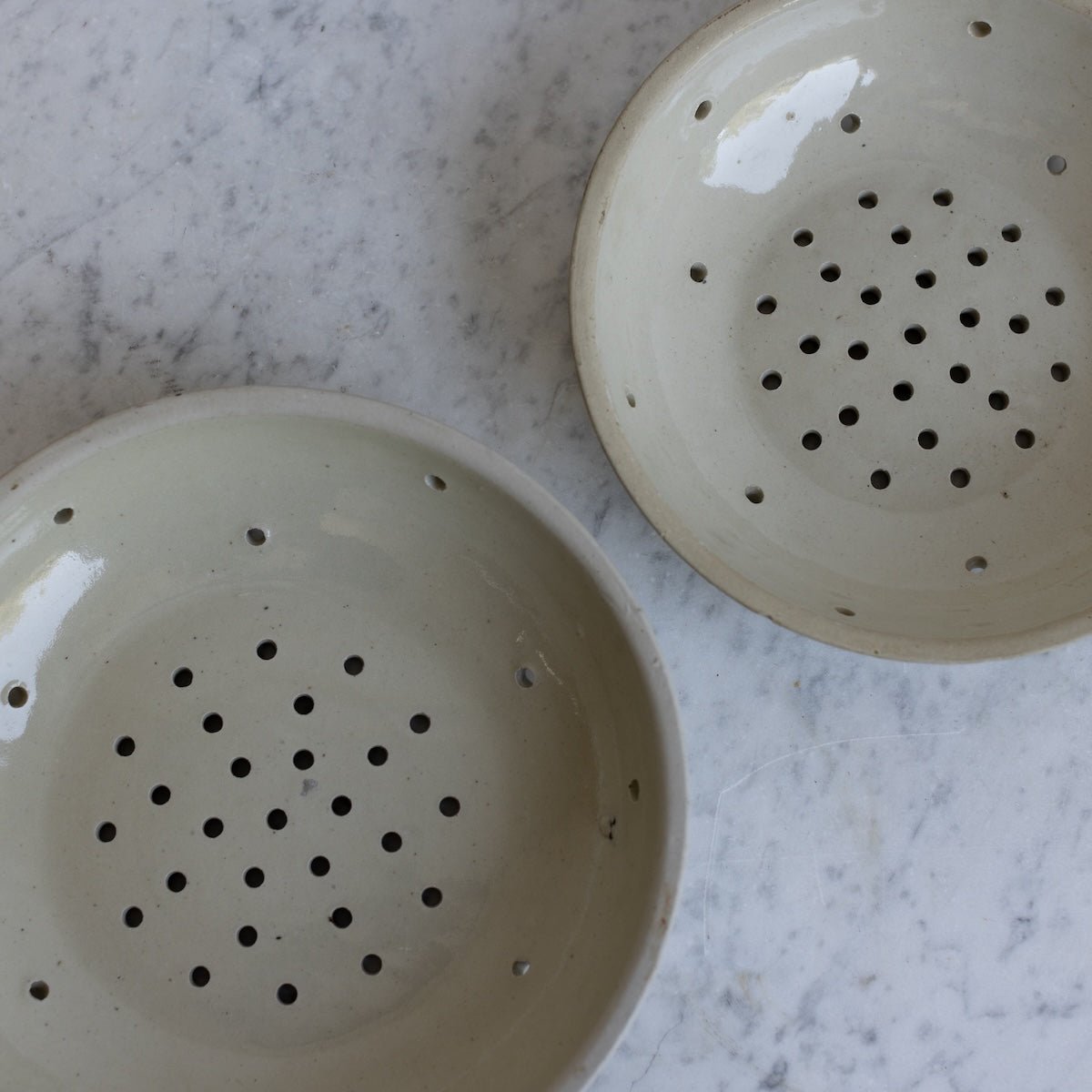 Stoneware Berry Bowl - elsie green - the french kitchen