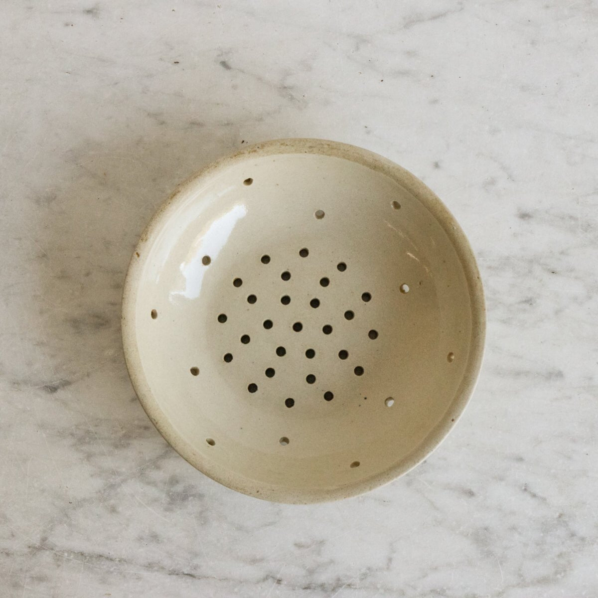 Stoneware Berry Bowl - elsie green - the french kitchen